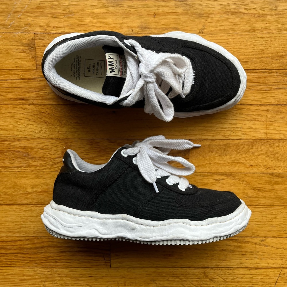 Maison Mihara Yasuhiro Wayne Low Top Sneakers - 43